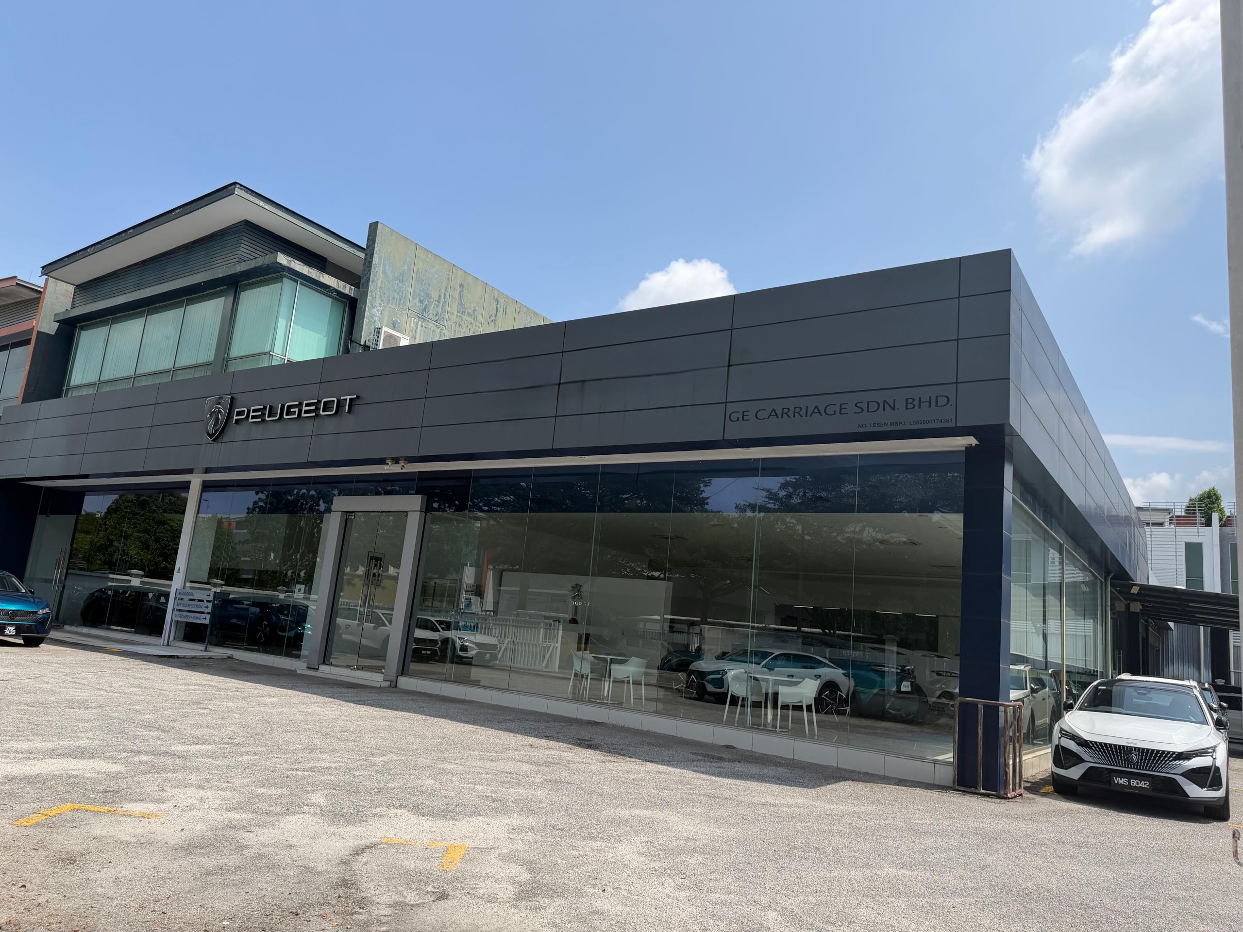 At GE Carriage Sdn Bhd, we are proud to be the authorised Peugeot 4S Centre in Kota Damansara, serving customers since 2012. For over a decade, we have been committed to helping our customers find the right Peugeot vehicle while providing reliable aftersales care, genuine parts, and professional servicing. Our goal is to make every step of your Peugeot ownership journey enjoyable, convenient, and worry-free, backed by a friendly team that is always ready to assist.